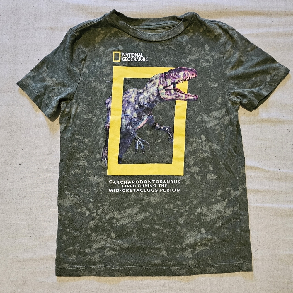 Kids National Geographic t-shirt.